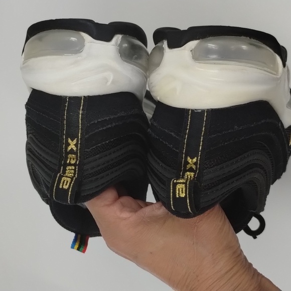 Nike Air Max 97 QS Athletic Lace Up Running Shoe Mens Size 7 black gold swish - Picture 5 of 12